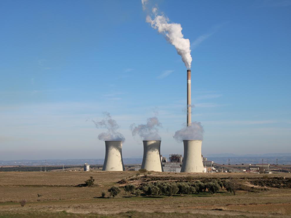 La central térmica de Andorra, dos meses después de que Endesa solicitase su cierre