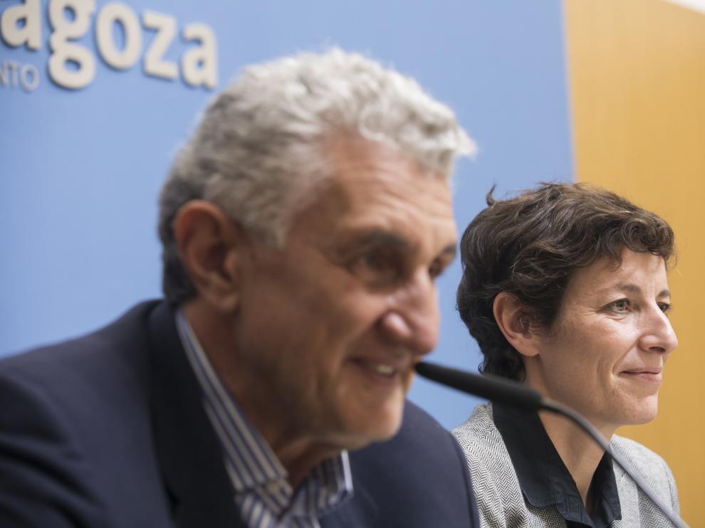 Fernando Romay durante el acto de presentación de este martes en el Ayuntamiento de Zaragoza.