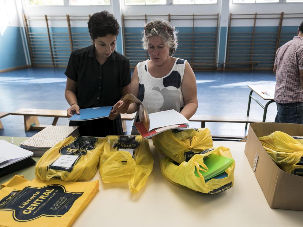 En la Comunidad ya hay centros que gestionan bancos de libros. En la foto, el del colegio Puerta Sancho