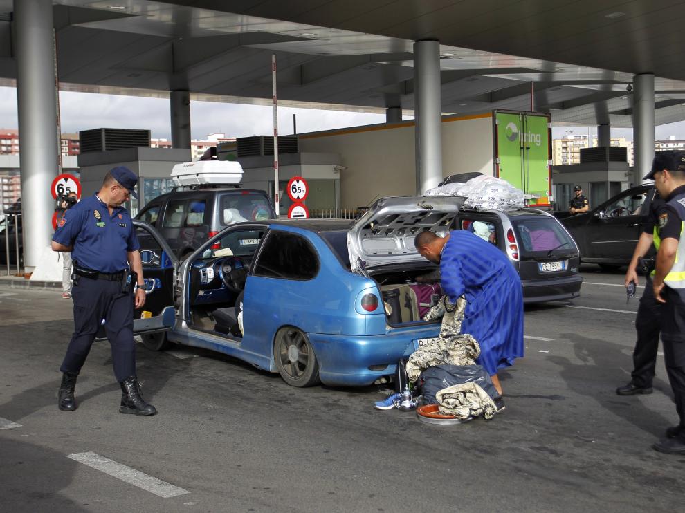 Registro de un coche en el puerto de Algeciras, en una imagen de archivo.