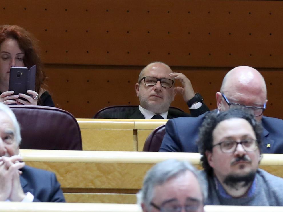 Francisco José Alcaraz, al fondo en el centro de la imagen
