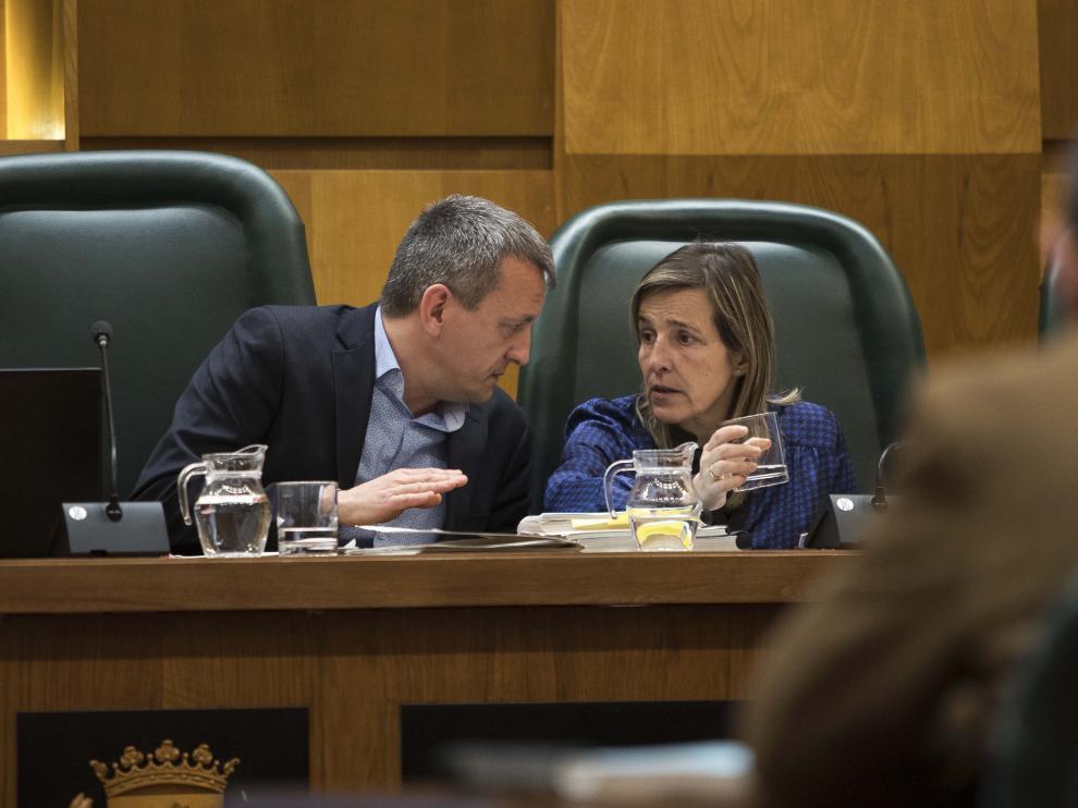 El concejal de Economía, Fernando Rivarés, en la comisión de presupuestos de este jueves
