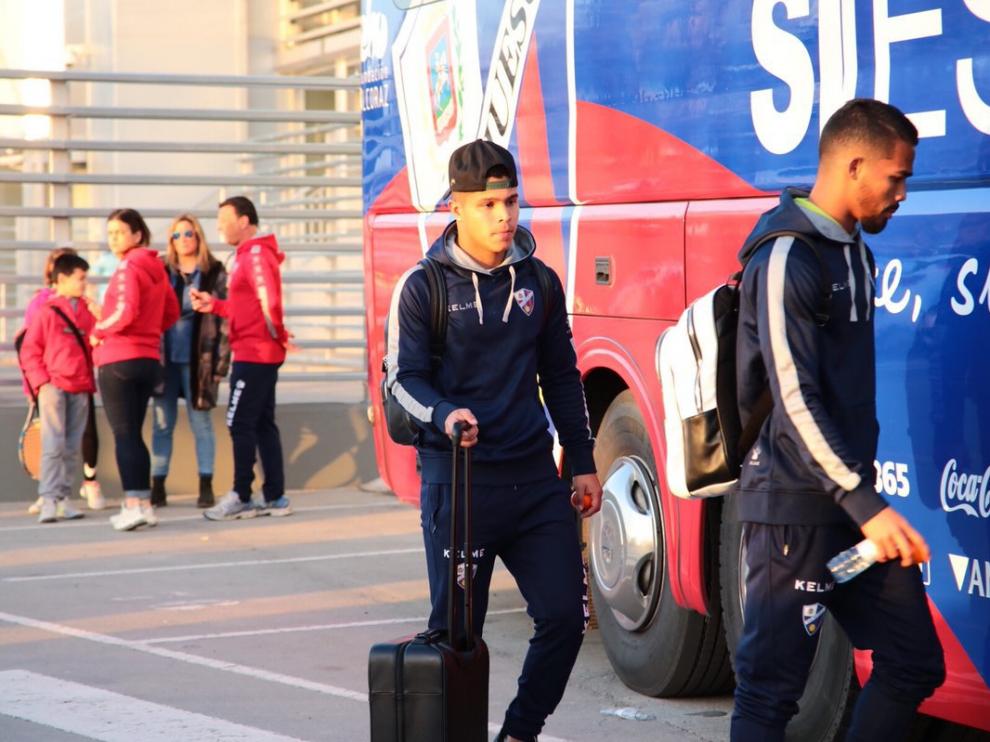 Cucho Hernández, antes de subir al autobús y poner rumbo a Barcelona.