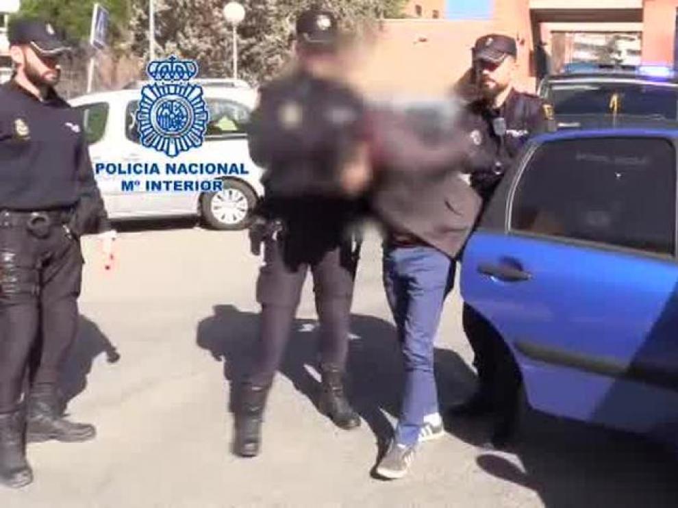 Momento de la detención del acusado de matar y descuartizar a su madre.