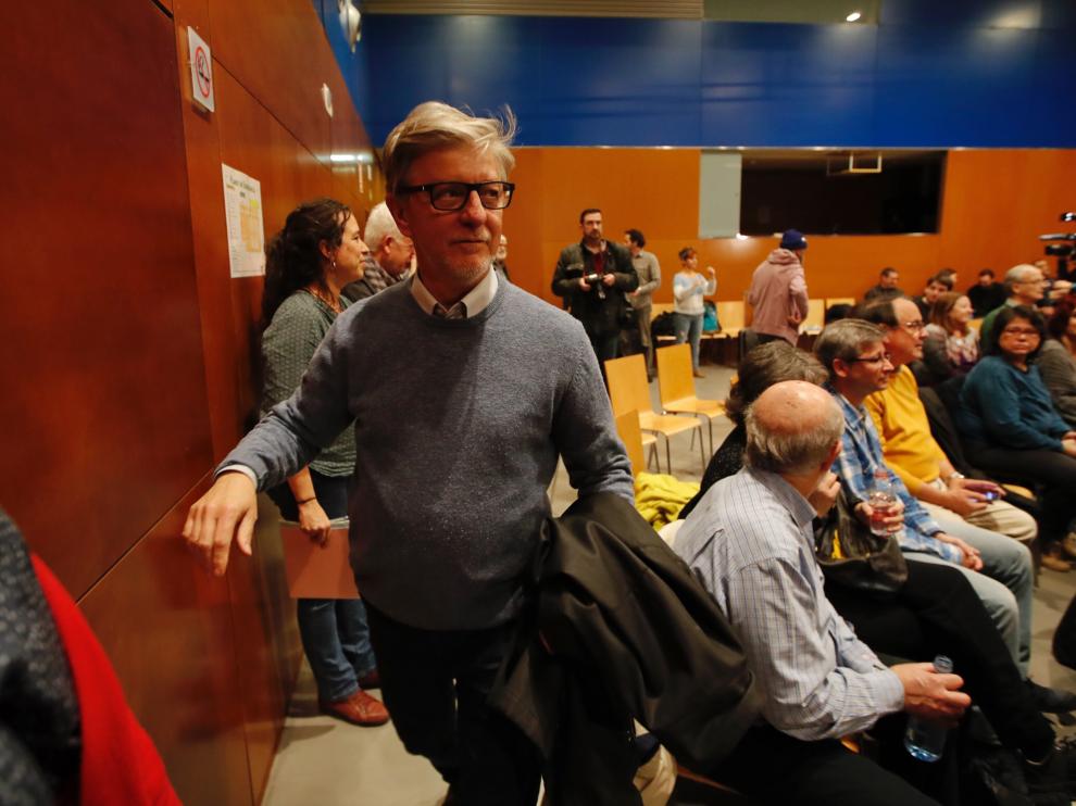 El alcalde de Zaragoza, Pedro Santisteve, este viernes a su llegada al plenario de ZEC.