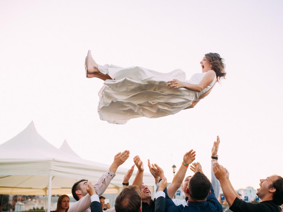 Celebraciones que se alargan durante días en paraísos recónditos, la actuación de cantantes mundialmente conocidos y más de 1.000 invitados. Así son las bodas de los famosos.