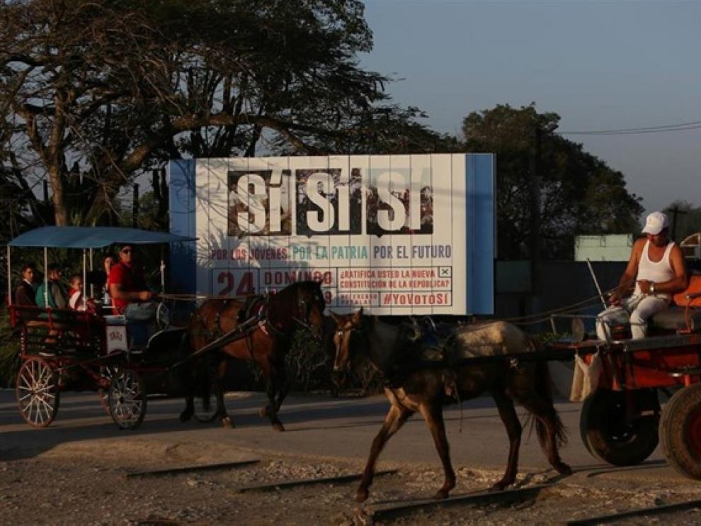 Valla publicitaria Cuba, #YoVotoSí.