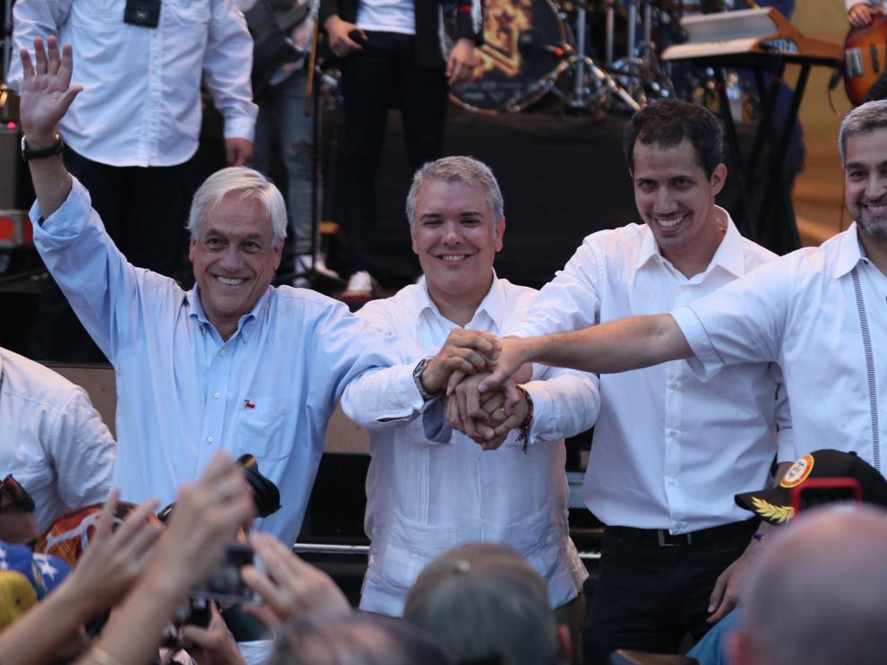 Guaidó, segundo por la derecha, con los líderes de Chile, Colombia y Paraguay.
