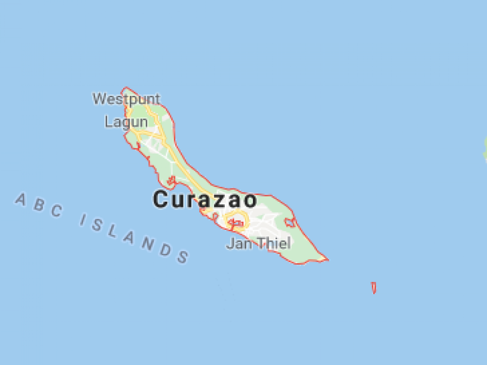 La ayuda fue llevada a un centro de acopio en la isla de Curazao debido al bloqueo del gobierno de Nicolás Maduro.