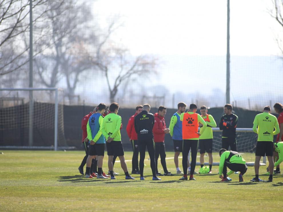 La SD Huesca se ha entrenado este martes en el IES Pirámide.