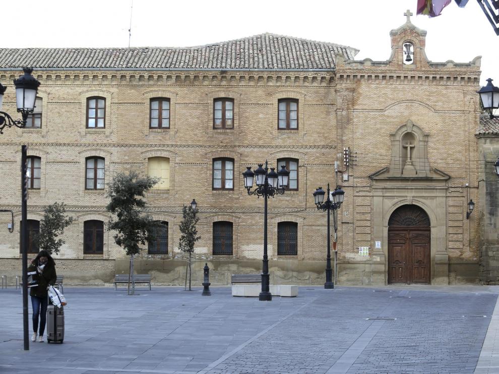 Detalles exteriores del edificio del antiguo Seminario de Huesca /Foto Rafael Gobantes