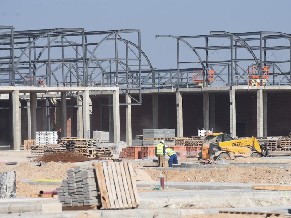 Obras en Torre Village