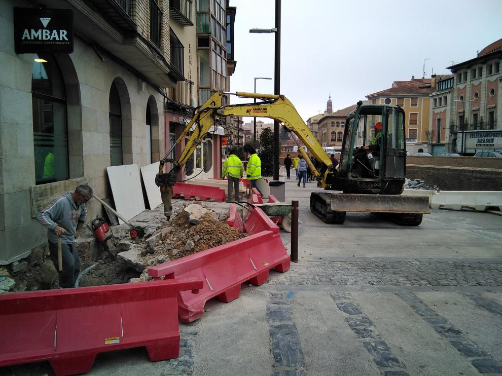 Los trabajos afectan a una parte de la zona comercial y de hostelería del centro de la ciudad.