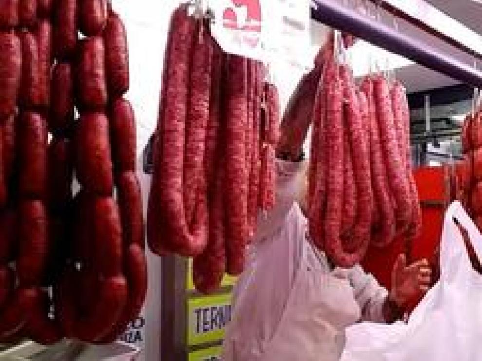 La tradición marca que el jueves anterior a Carnaval se debe comer longaniza, ya sea en guiso o a la brasa.