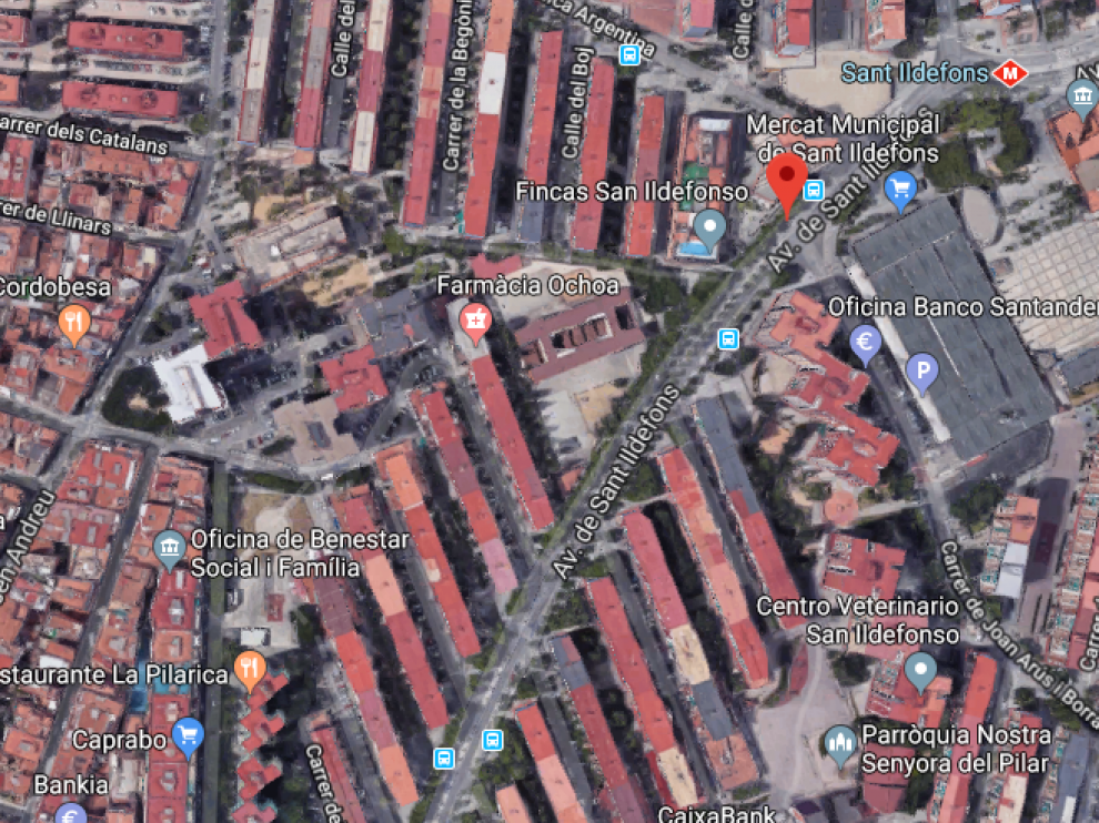 El suceso ha ocurrido en la madrugada de este miércoles, en la avenida de Sant Illdefons.