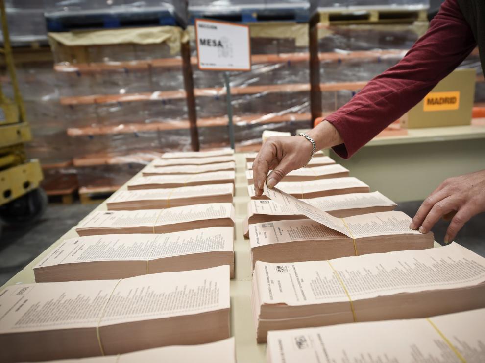 Papeletas electorales para las elecciones autonómicas y municipales de 2015