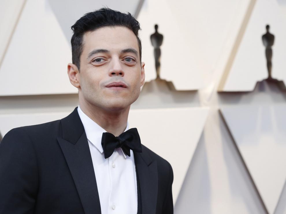 Rami Malek en su llegada a los Óscar.