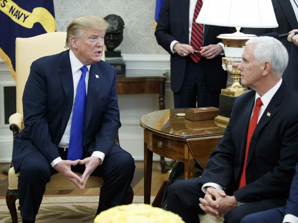 El presidente de Estados Unidos, Donald Trump, junto al vicepresidente, Mike Pence.