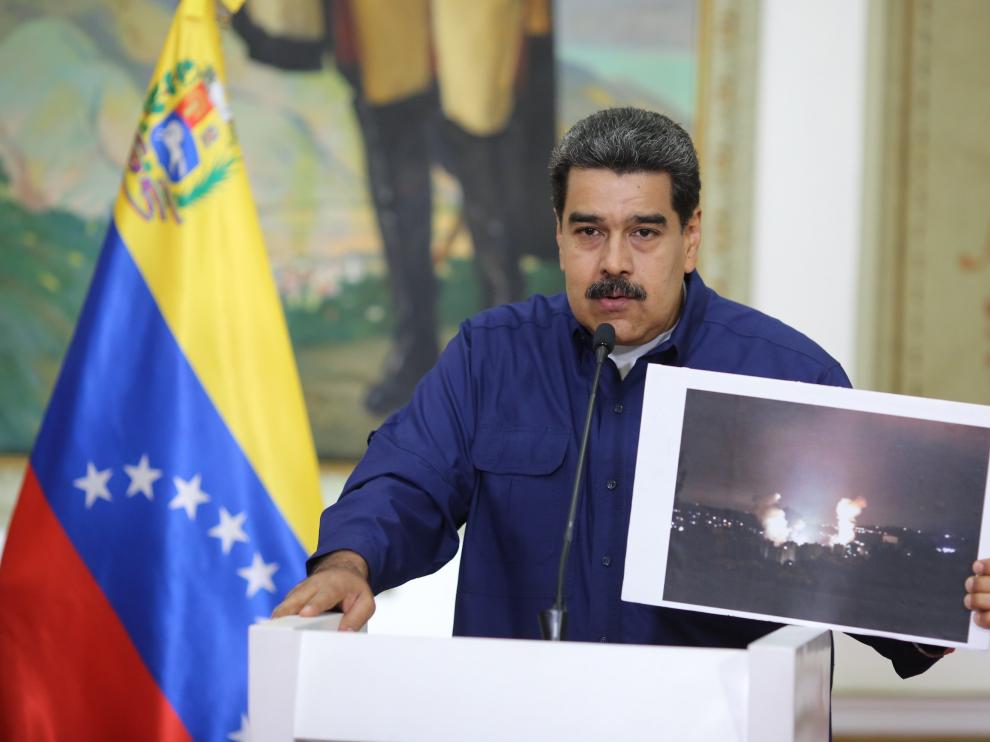 Maduro dice que en "próximos días" resolverá definitivamente crisis eléctrica