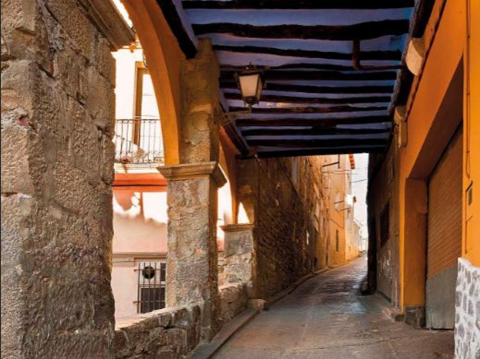 Porche de la calle Doctor Barraquer, en la judería de Fraga.