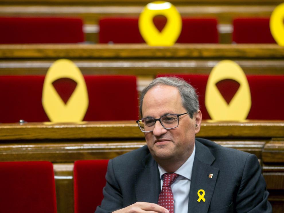 El presidente de la Generalitat, Quim Torra, poco antes de comenzar el pleno del Parlament este miércoles.