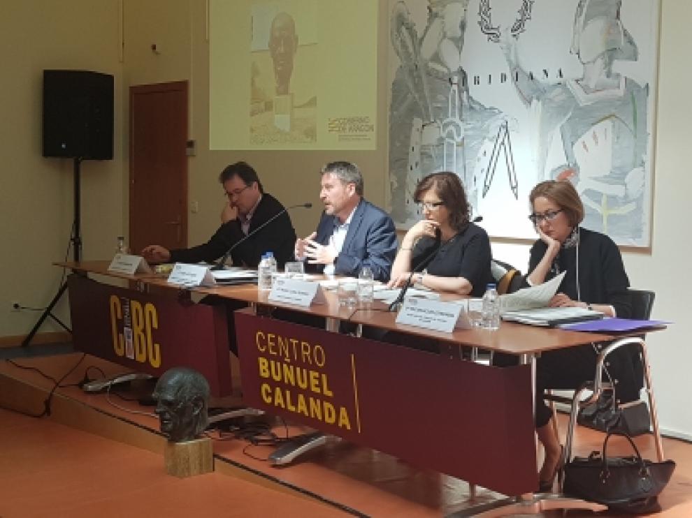 Soro, segundo por la izquierda, en el Consejo de Turismo que celebrado en Calanda