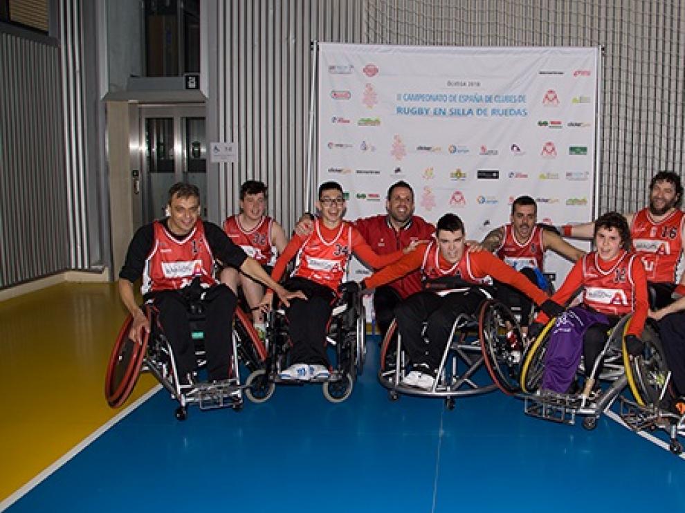Equipo del CAI Deporte Adaptado.