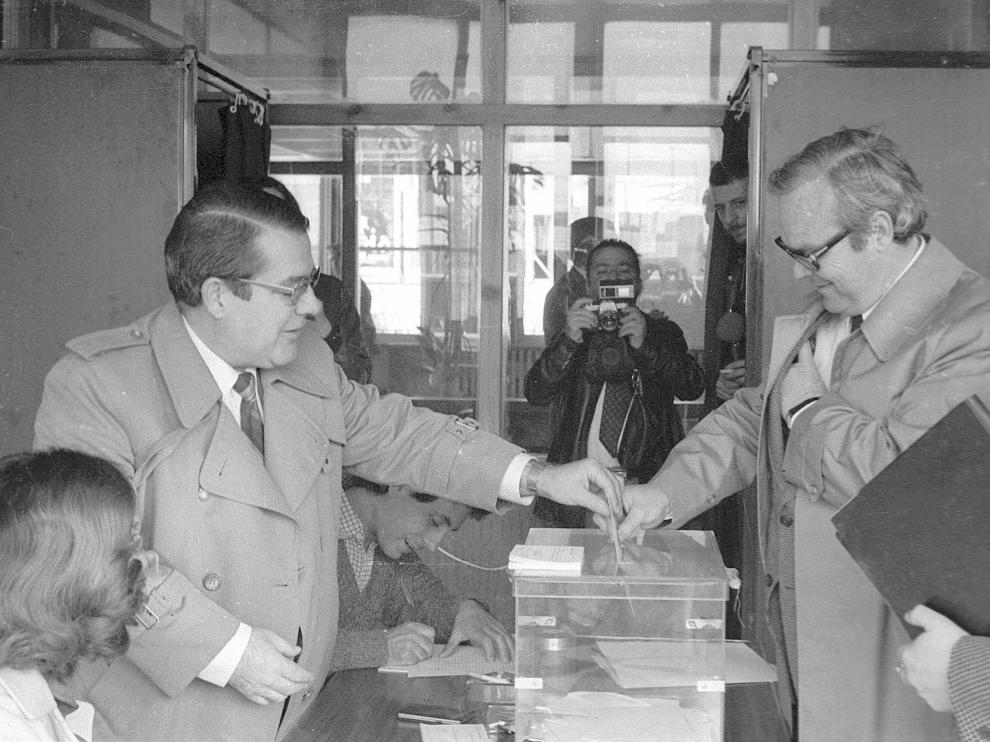 ELECCIONES ABRIL 79 SAIZ VARANDA T.jpg