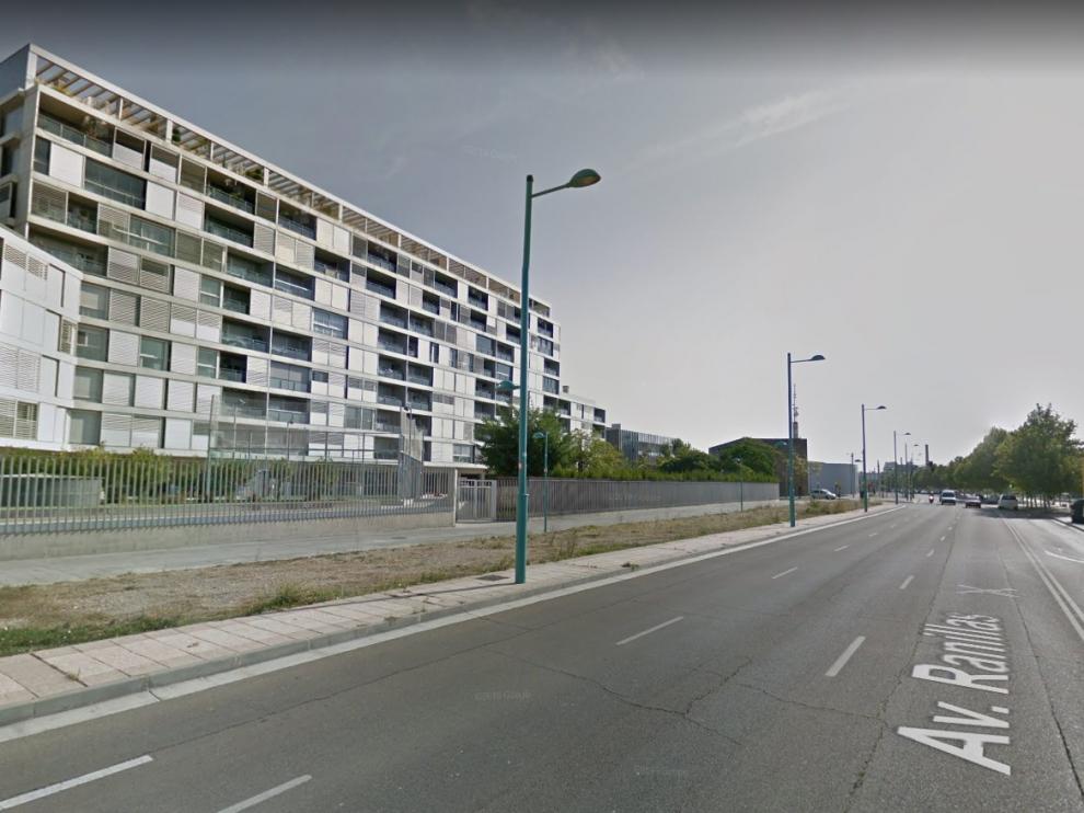 Los hechos ocurrieron a la altura del número 3 de la avenida de José de Atarés, en el Actur.