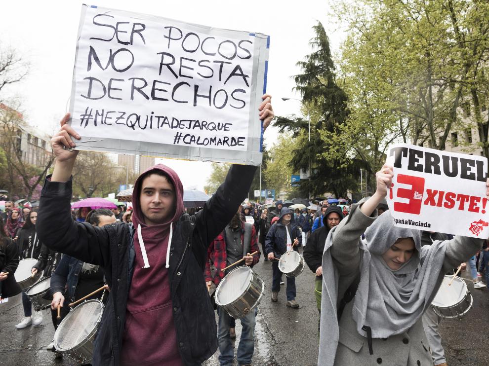 menos