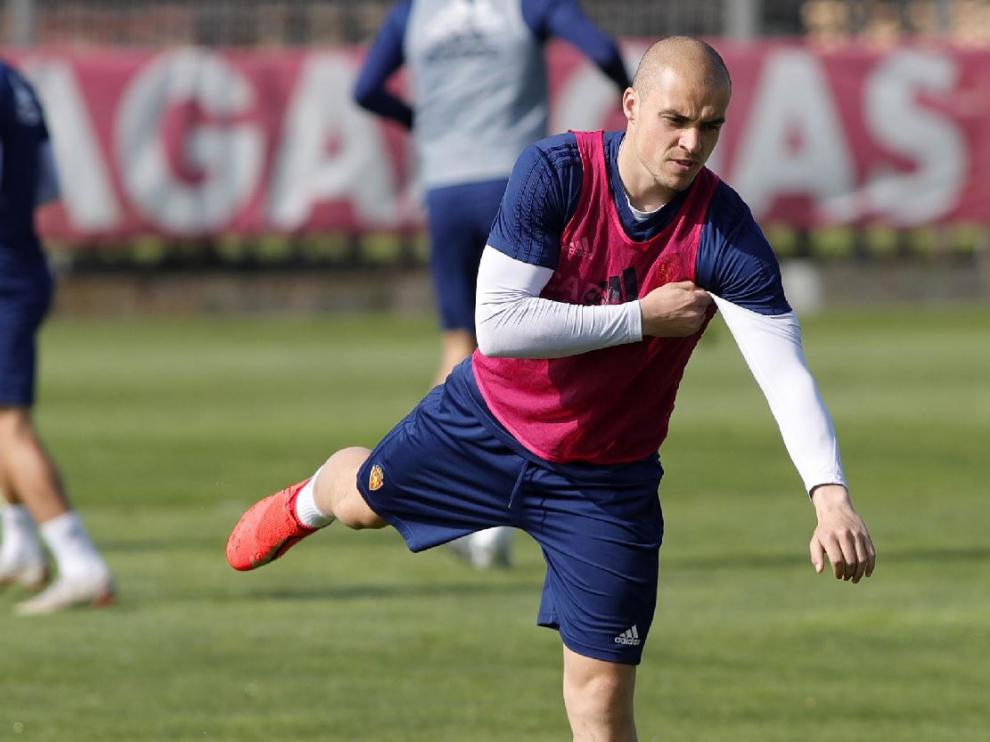 Jorge Pombo, al inicio del entrenamiento de este martes en la Ciudad Deportiva.