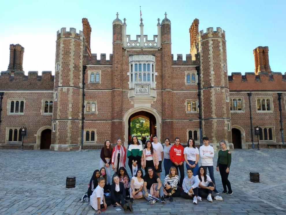 Un grupo de estudiantes de Vigo, durante su estancia formtiva en Inglaterra.