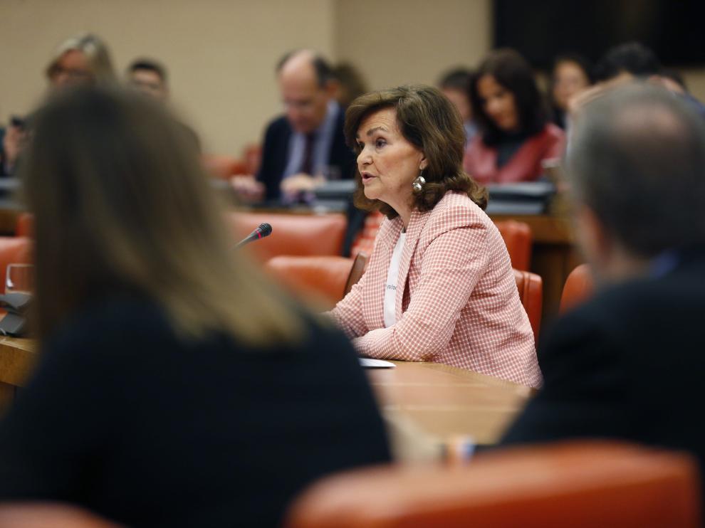 Carmen Calvo en la reunión de la Diputación Permanente en el Congreso