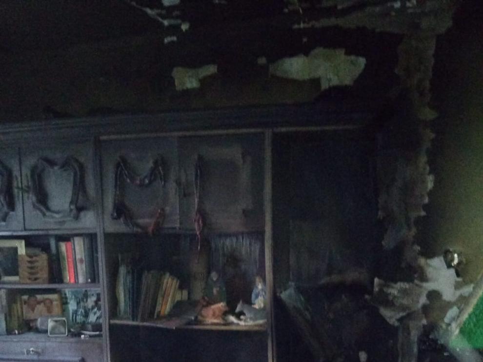 Estado en que quedaron los muebles del salón.