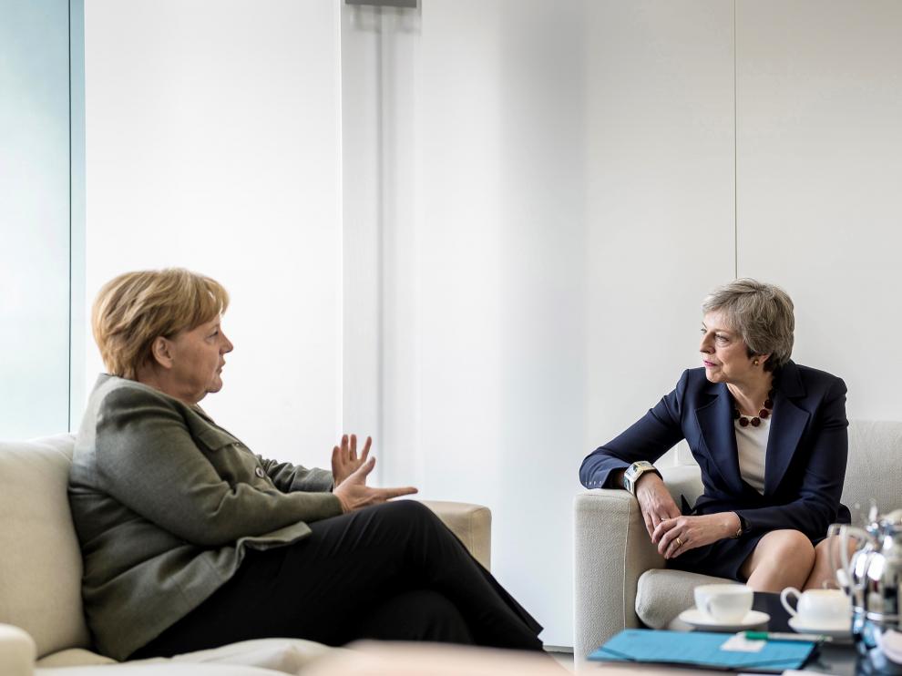 La canciller alemana Angela Merkel y la primera ministra británica Theresa May en Berlín