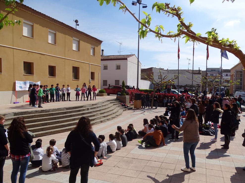 Musiqueando en el CRA de Altorricón.