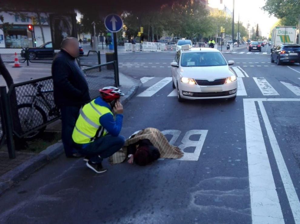 Herida una mujer tras ser atropellada por un taxi en Corona de Aragón