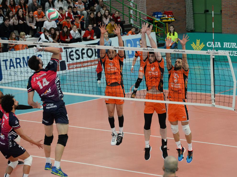 Segundo partido de la semifinal del 'play off' al título disputado en Los Planos