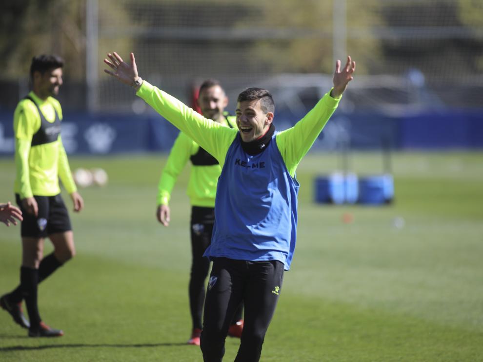 Gallar, sonriente, durante el entrenamiento de este viernes.