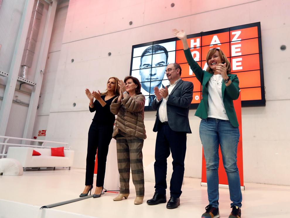 Lambán, Carmen Calvo, Susana Sumelzo y Pilar Alegría en un acto el edificio de Zaragoza Activa.