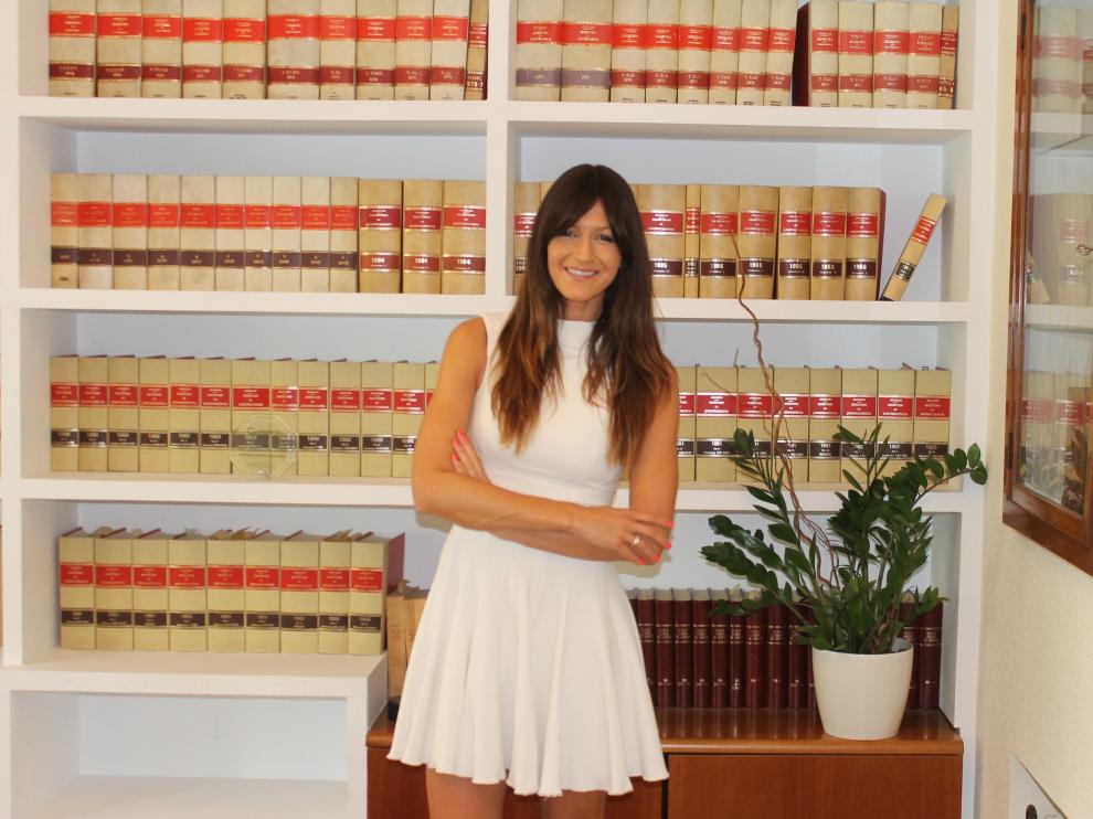 Marta López Alvira, abogada de Protección de Datos y Derecho Mercantil en Elece Legal.