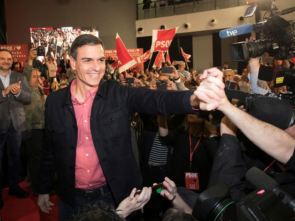 Pedro Sánchez este viernes en un mitin de campaña en Castellón.