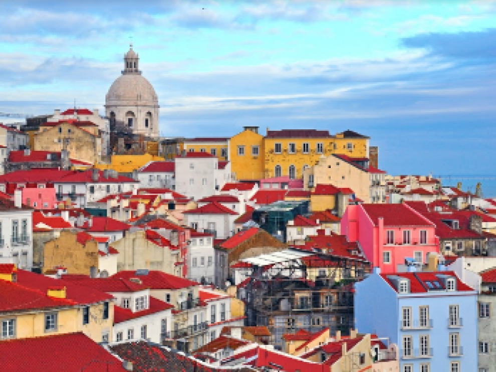 Lisboa, además de estar muy cerca, forma parte de las ciudades que hay que visitar, la menos, una vez en la vida.