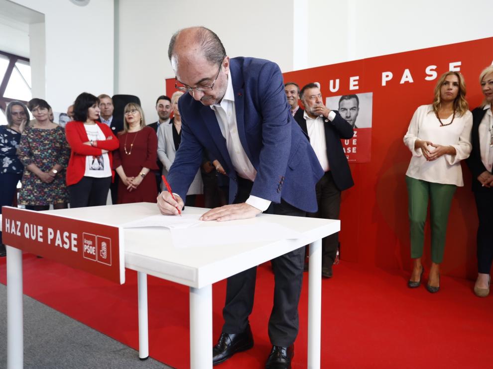 Lambán firma este lunes el compromiso por Aragón junto a los candidatos al Congreso y al Senado.