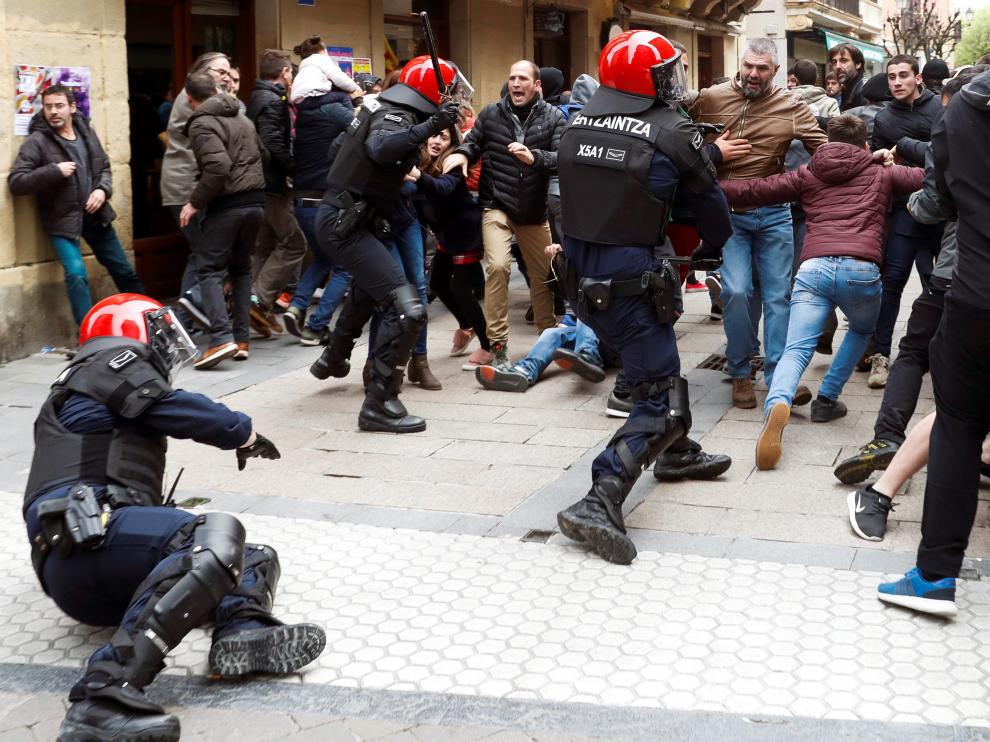 Los radicales provocaron incidentes durante el acto de Ciudadanos en Rentería.