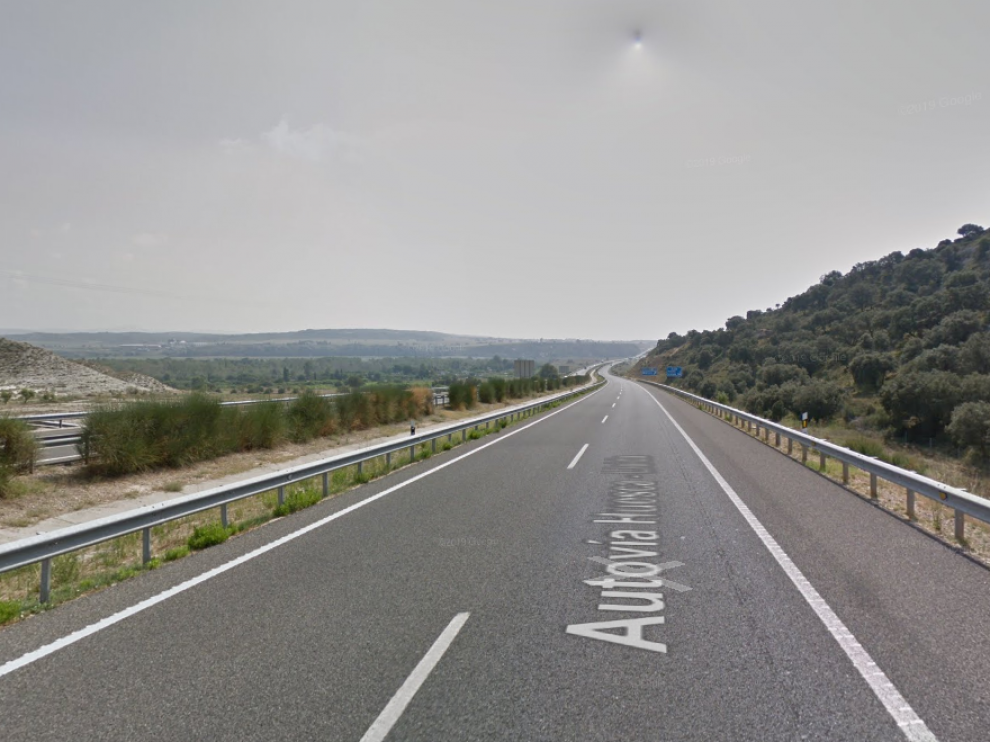 El accidente se ha producido en la autovía A-22, a su paso por el municipio oscense de Castejón del Puente.