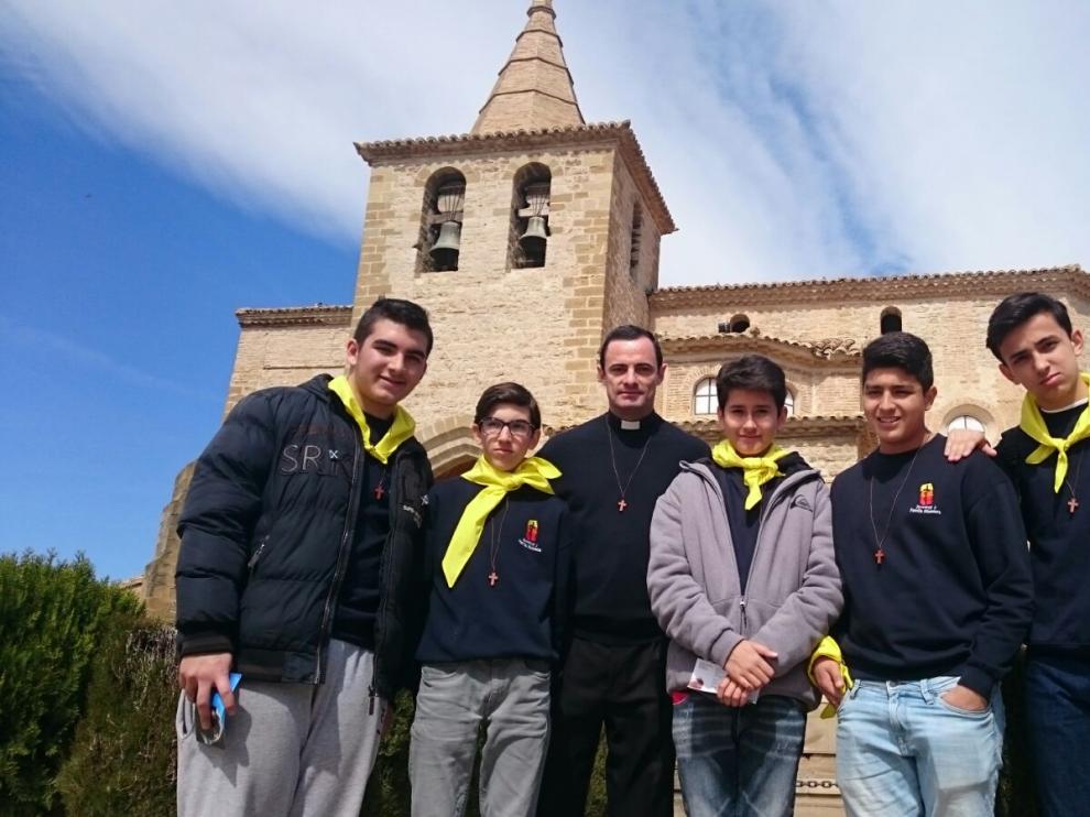 Algunos de los adolescentes que acuden a localidades de la provincia de Huesca.