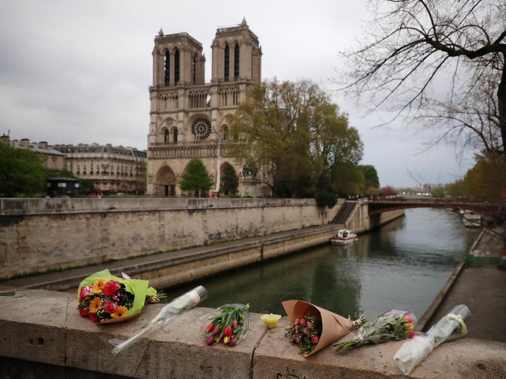 El incendio que ha devastado la catedral de Notre Dame en París ya ha sido controlado.