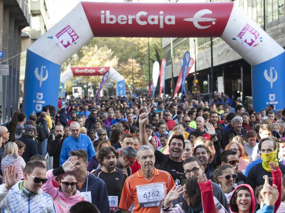 Momento de la salida en la pasada Carrera Popular Ibercaja de Zaragoza.
