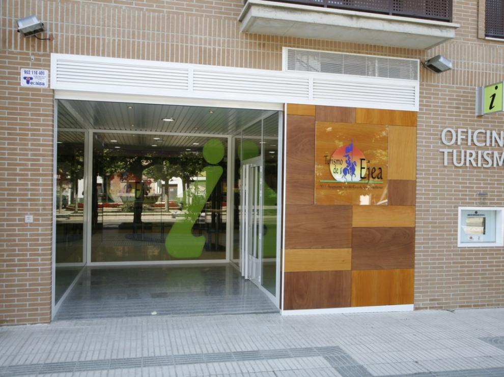 La fachada de la oficina se renovó el año pasado.